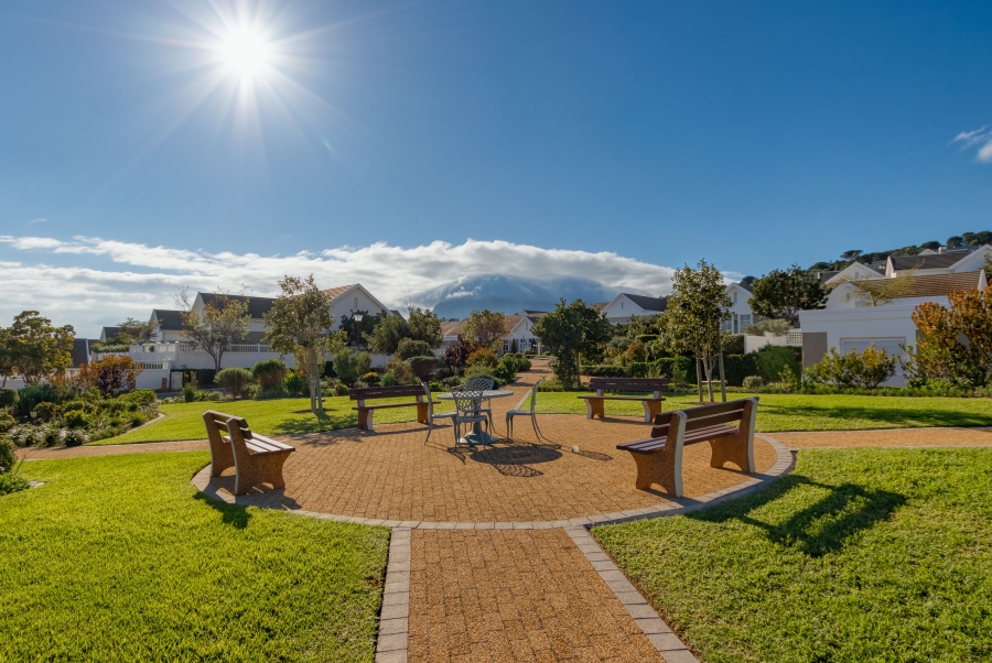 3 Bedroom Property for Sale in The Somerset Lifestyle and Retirement Village Western Cape